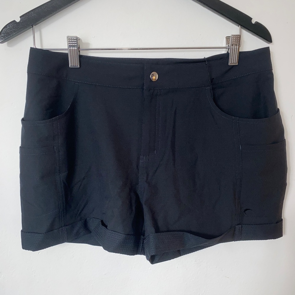 Black NOT JUST  A  TRAIL SHORT  - MEDIUM BNWT